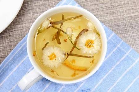 石斛泡水喝的正确方法