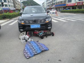 汽车追尾应赔偿多少