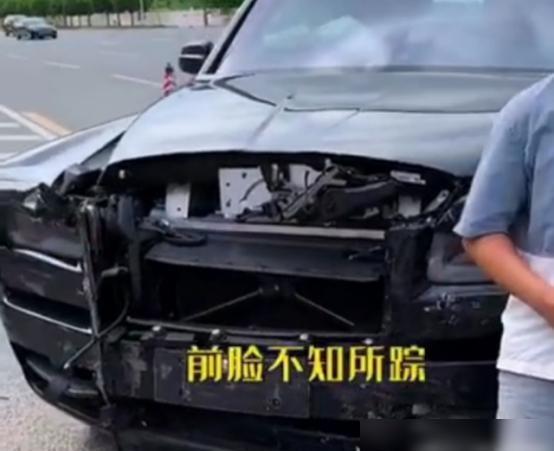 汽车撞到轻伤赔多少