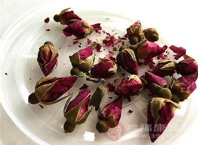 红玫瑰花茶的功效与作用