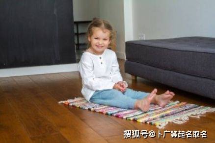 宝宝取名：虎娃女宝宝小名怎么取名（虎年小女孩的小名）