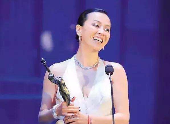 感情运势：刘嘉玲的事业和感情运势如何（刘嘉玲曾经的经历）