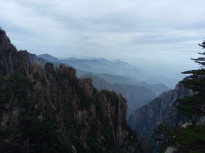 感情运势：黄山穿搭7月运势感情（七月份爬黄山穿什么）