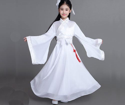 宝宝取名：宝宝的汉服群名怎么取名（宝宝汉服照片素材）