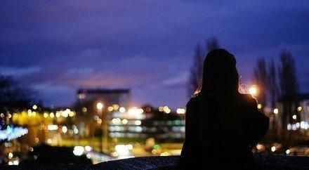 蛇女六月感情运势，是甜蜜邂逅还是孤芳自赏？