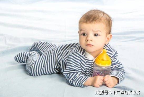 宝宝水虎取名，如何取一个好名字？