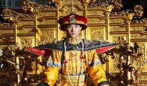 王室牛宝宝取名之谜，如何为皇家小牛赋予尊贵之名？