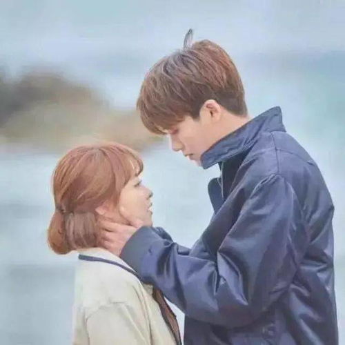 未婚水瓶男，近期感情运势如何？揭秘你的爱情走向！