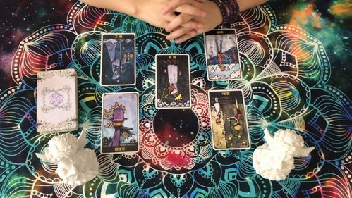 塔罗天秤近期感情运势揭秘，爱情的天秤何时会倾斜？
